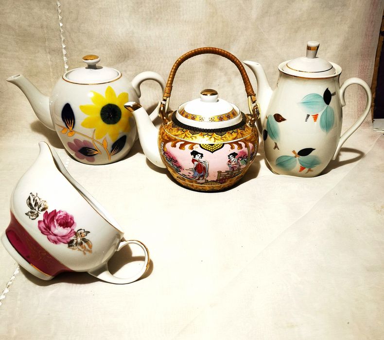 Чашки, блюдца...