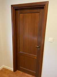 Drzwi sosnowe drewniane 80 cm  8 szt plus ościeżnice