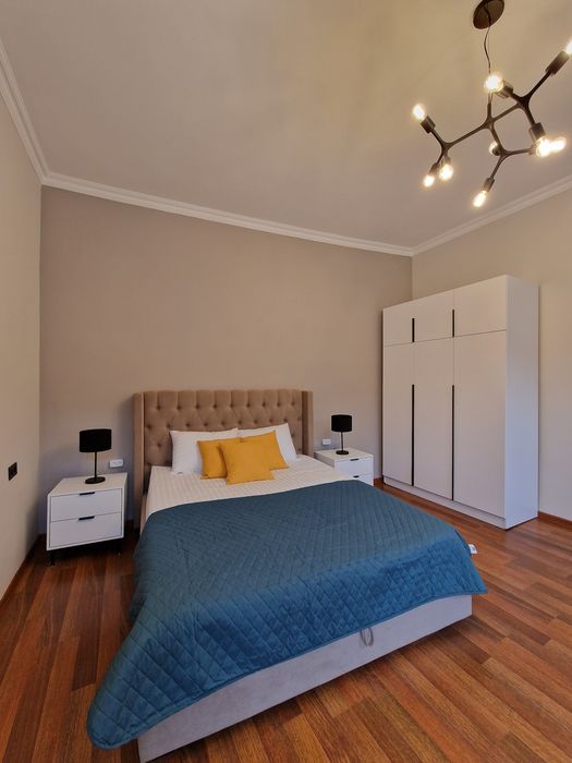 Здається квартира в оренду. Подобово.