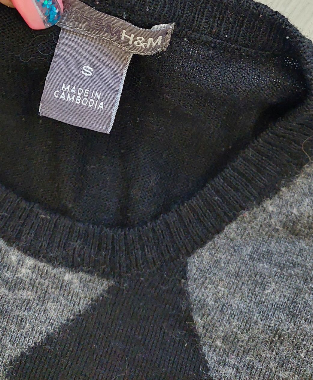 Джемпер в ромби H&M