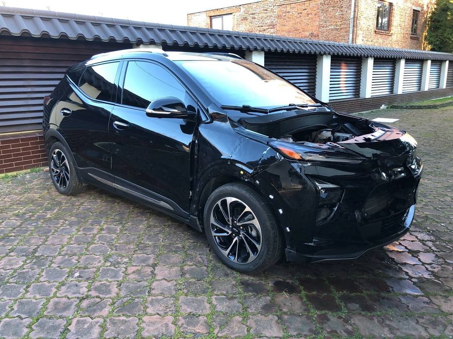 Chevrolet bolt euv ev premier електромобіль продаж продається електрич