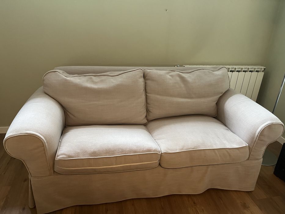 2 Sofás de 3 lugares cada