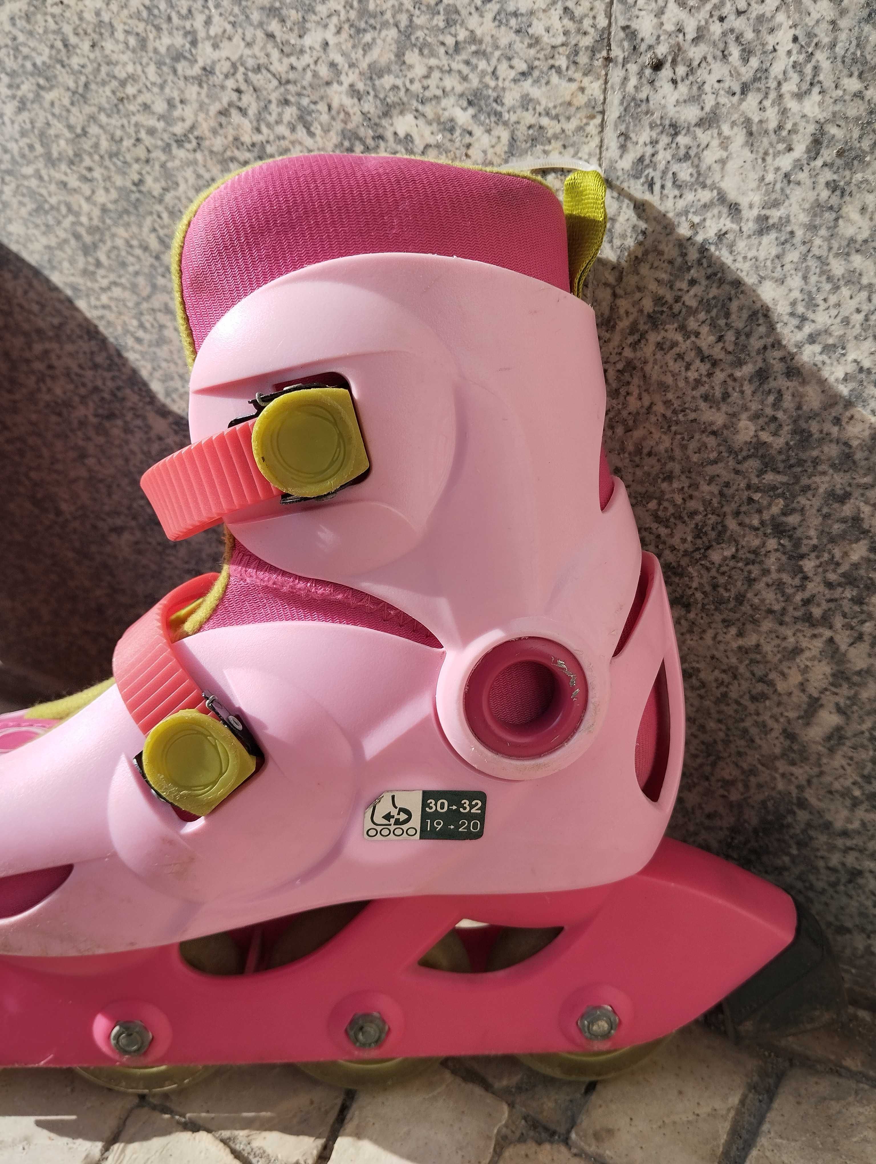 Patins em linha, menina