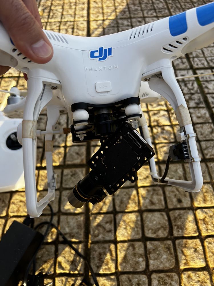 Dji Phantom 2 com gimbal e gopro3+