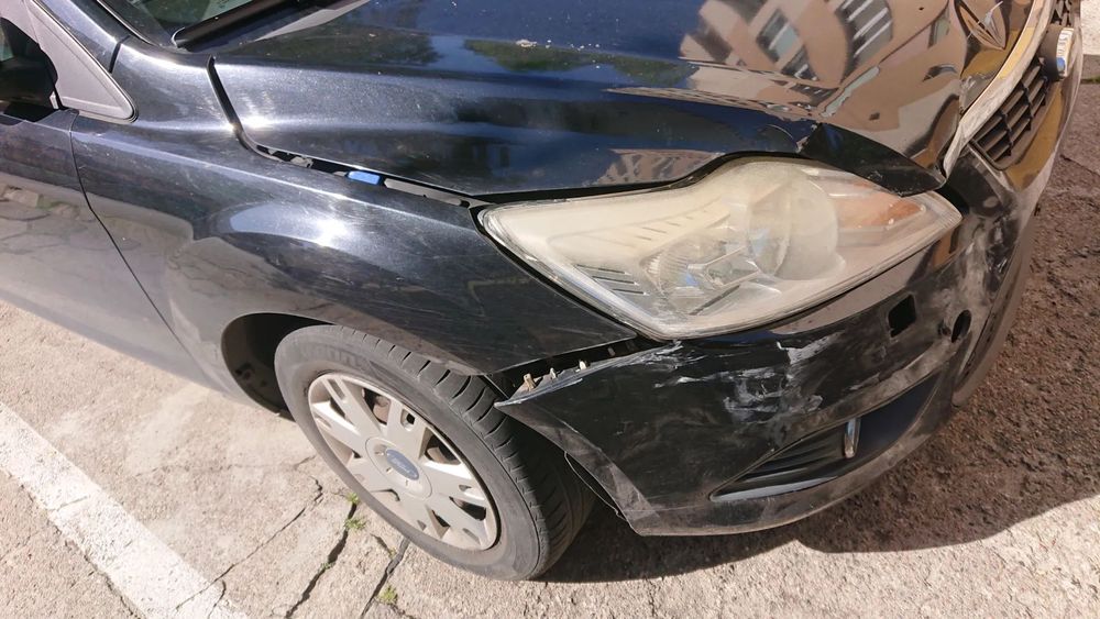 Ford Focus Sprzedam Auto po szkodzie całkowitej