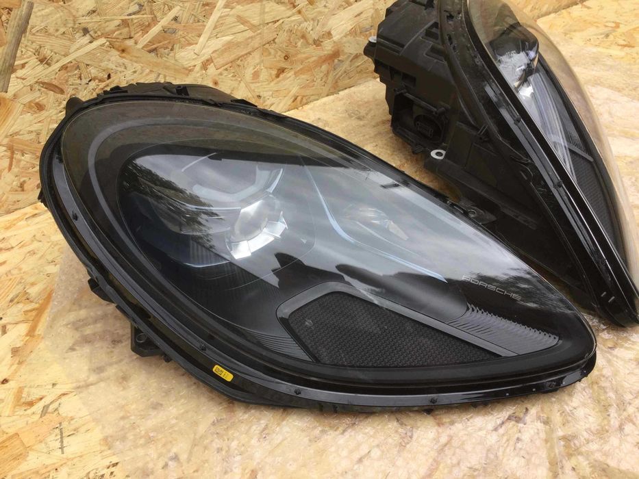 Фары Porsche Macan 95b941009as 95b941010as