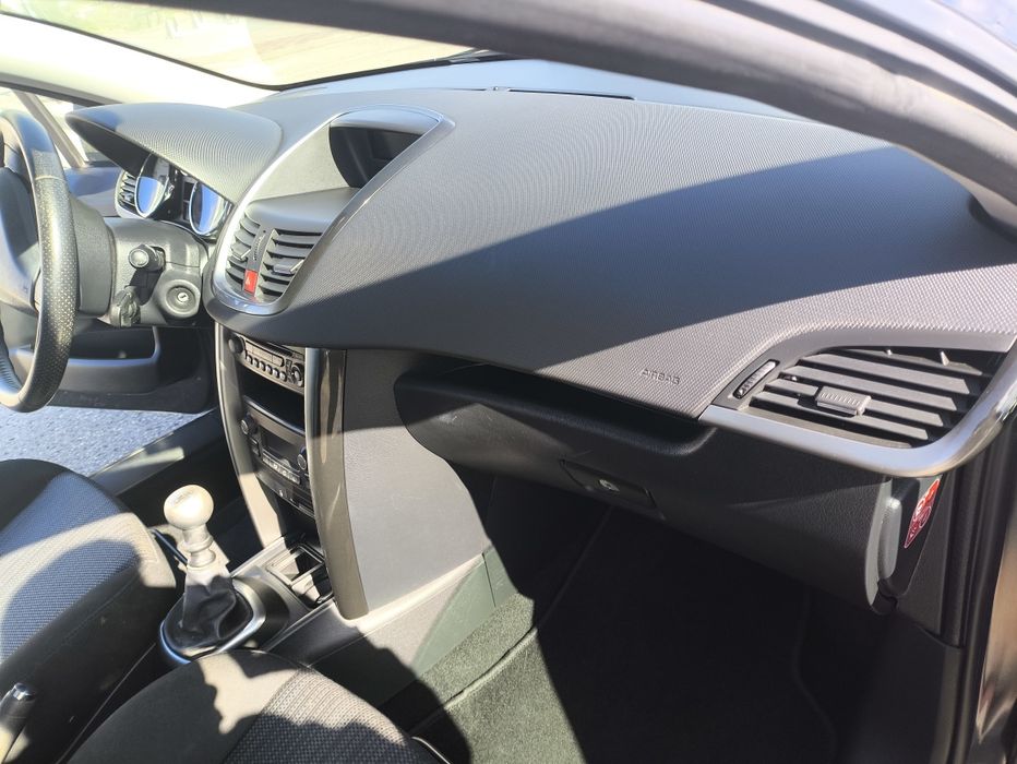 Peugeot 207 CC 1.6 HDi – Descapotável | 2010 | < 100.000 km