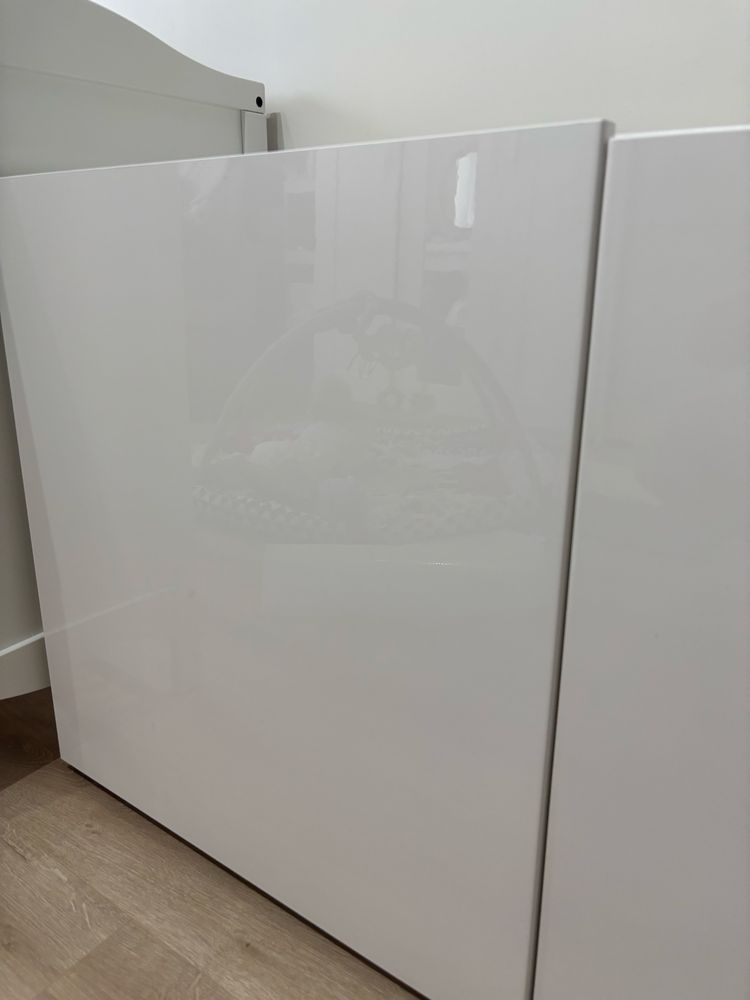 Szafka IKEA BESTÅ – biały połysk, 120x42x65 cm