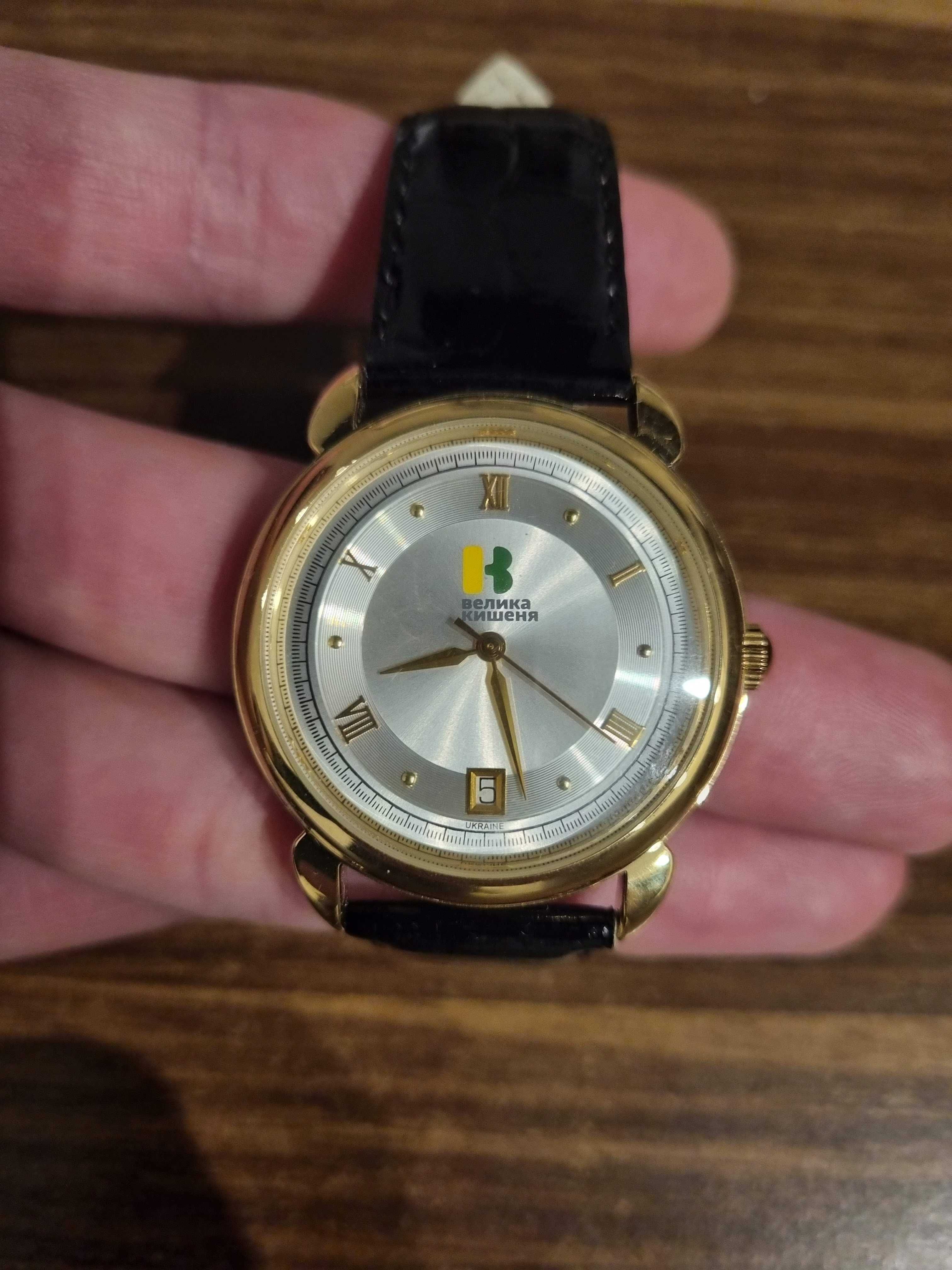 Позолочений годинник Політ - подарункова версія