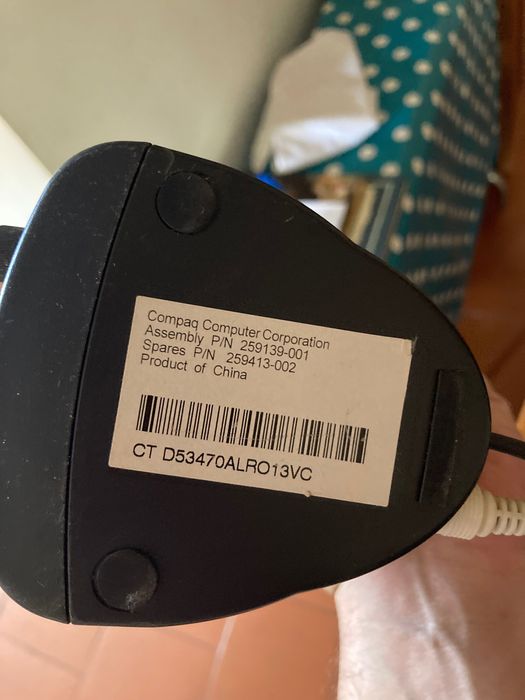 Colunas pc speakers pretas