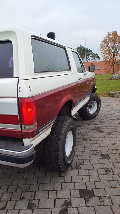 Ford Bronco II full size 5.0 V8 4x4