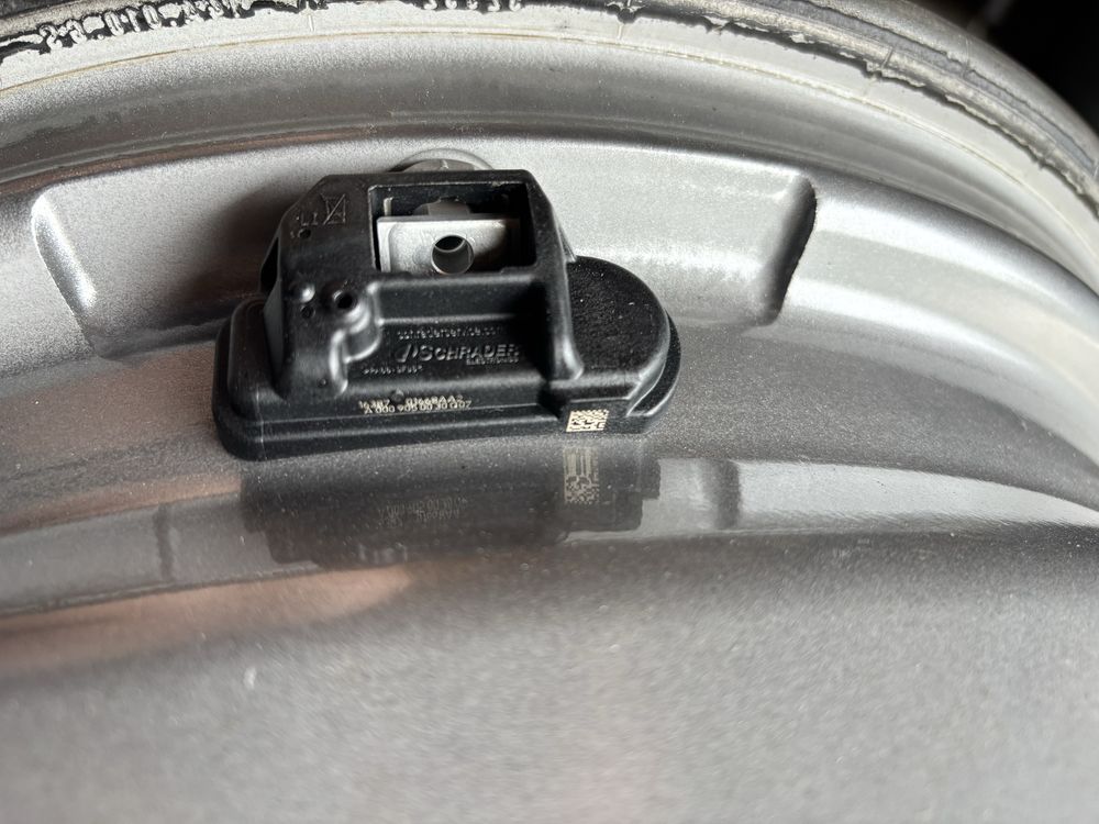 5x112 MERCEDES 8,5Jx18 ET34,5 66,6 TPMS  felgi aluminiowe W218 CLS