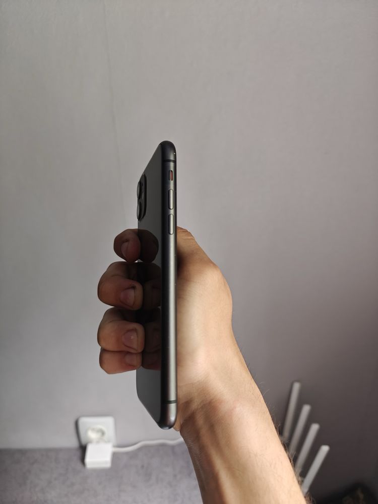 Продам 11 iphone на 128 gb neverlok