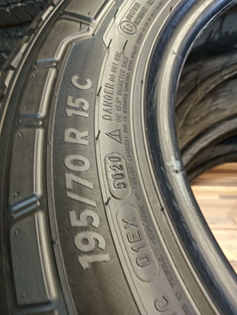195/70/15C Michelin Agilis CrossClimate komplet