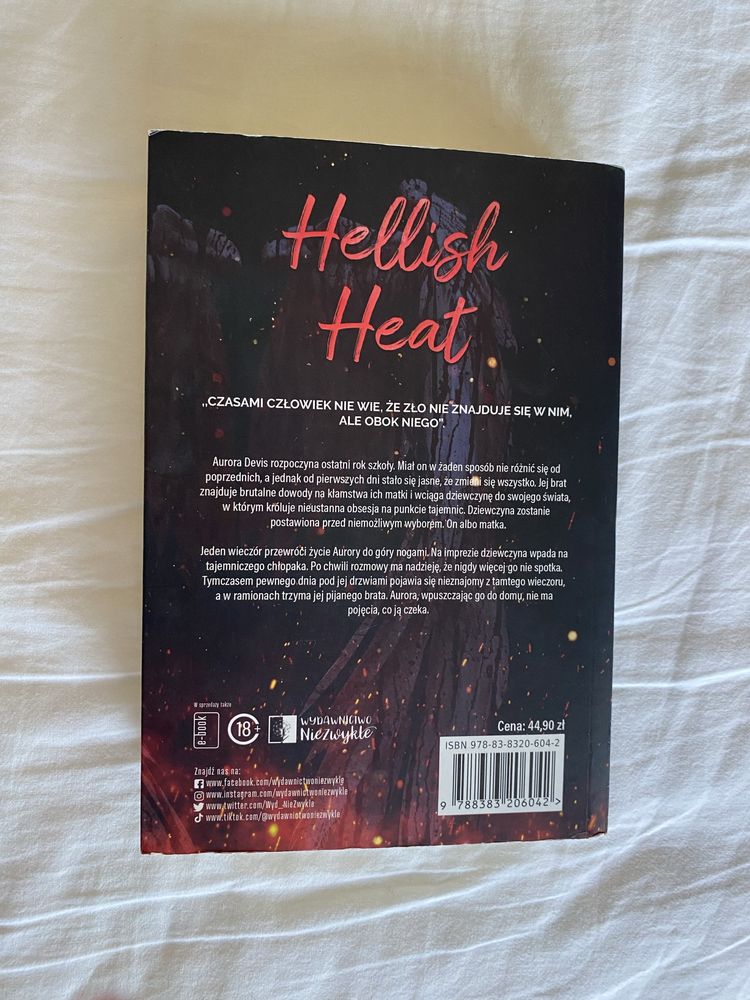 Hellish Heat (Hellish #1), Weronika Plota