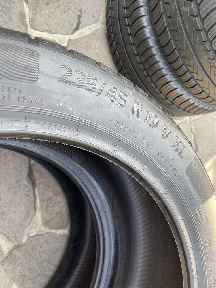 235/45/R19 Continental EcoContact 6