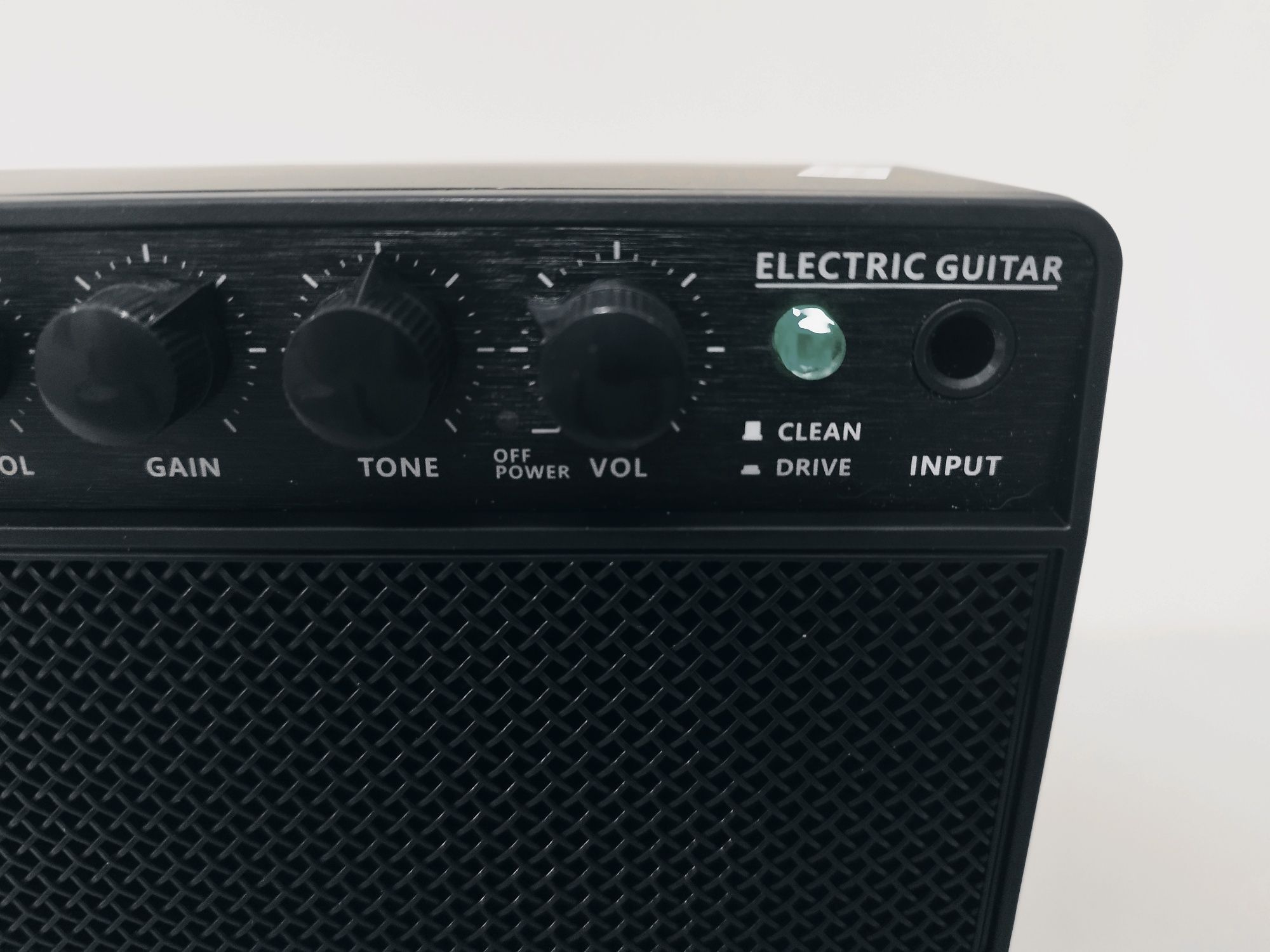 Wzmacniacz do gitary elektrycznej. 10 W . Bluetooth