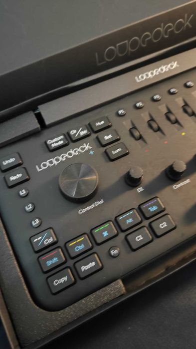 LOUPEDECK+ (Consola de Edição de Fotos e Vídeo)