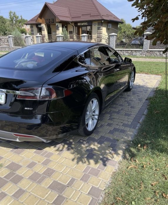 Продам Тесла Tesla model S