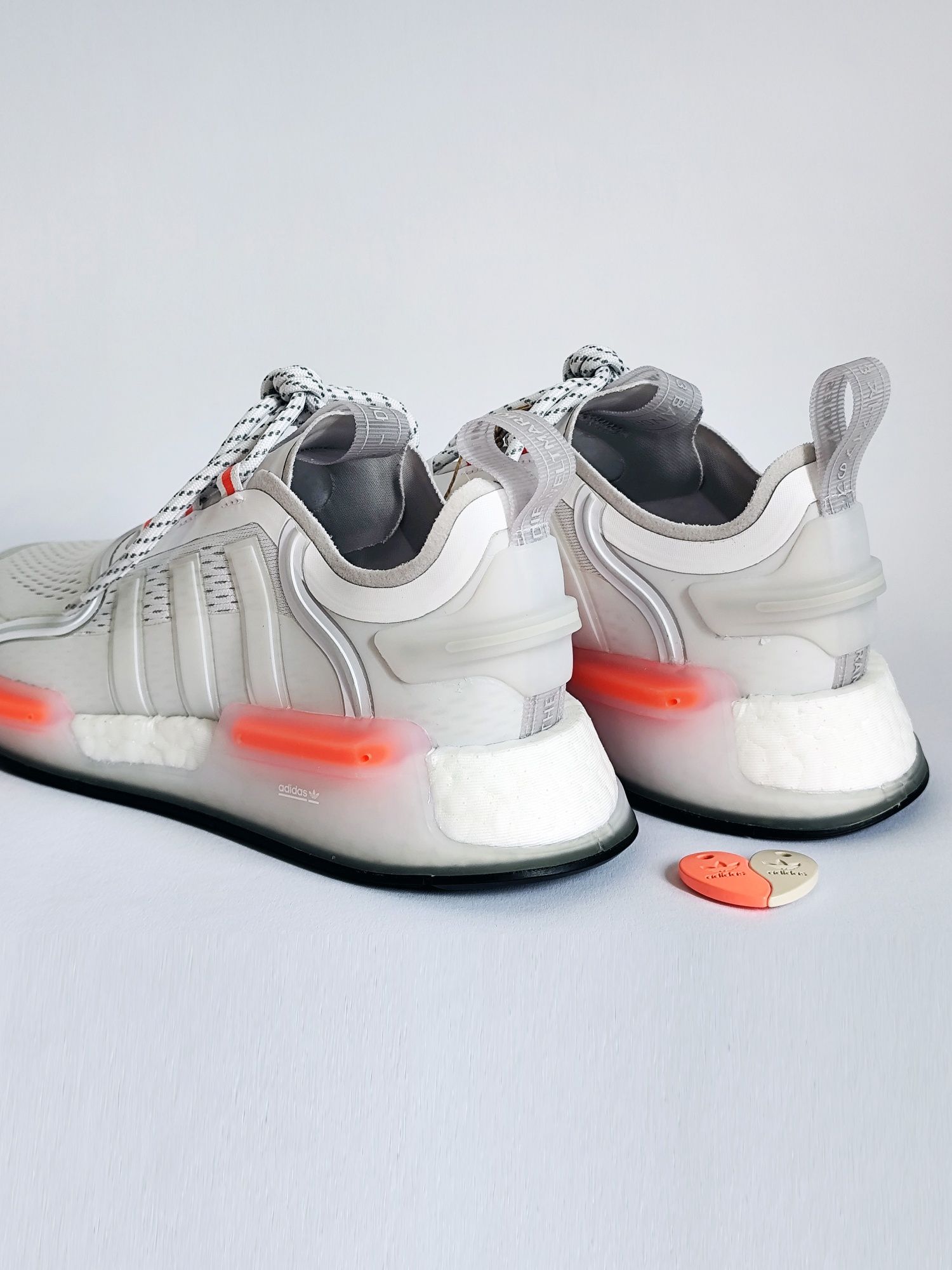 buty Adidas NMD_V3.  r.38 2/3 Oryginalne Nowe !