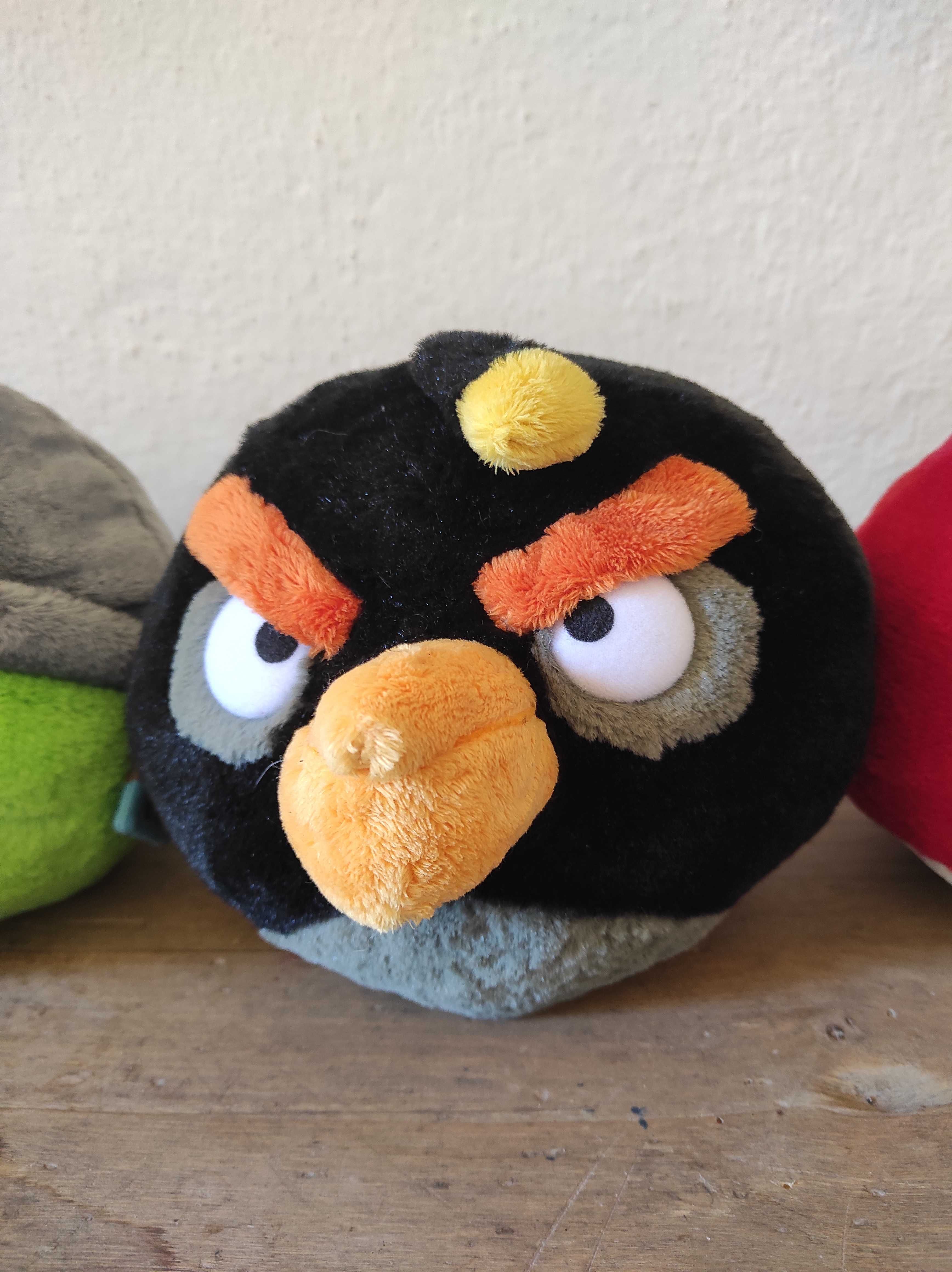 Peluches Angry Birds e Ovelha Choné