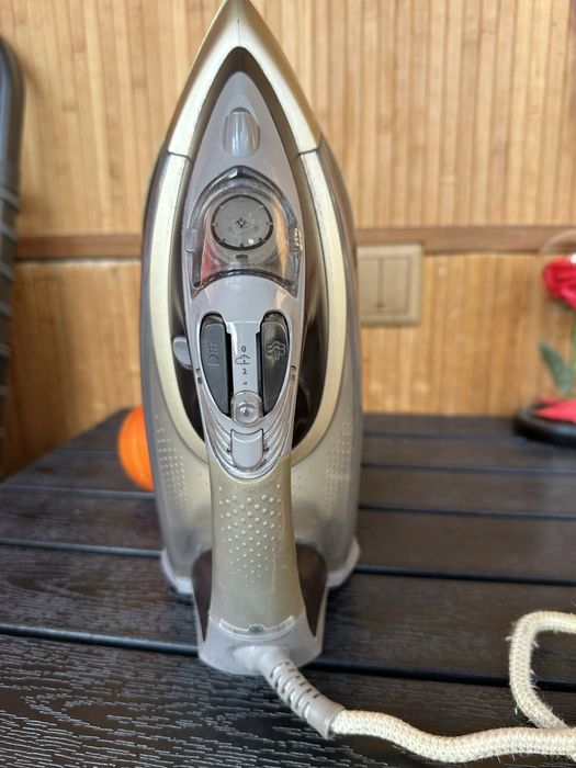 Праска Azur від Філіпс