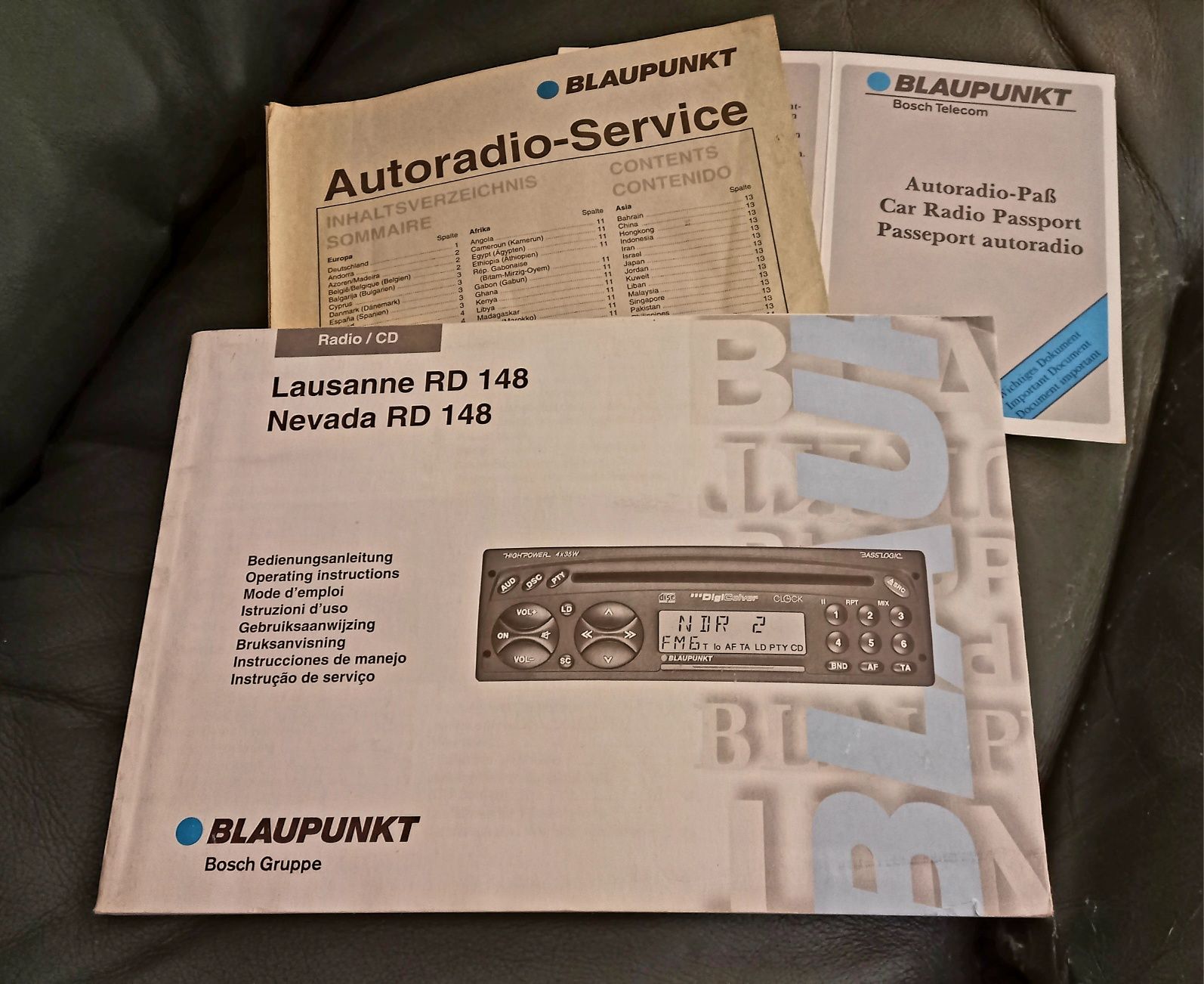 Rádio CD PORSCHE 968 Blaupunkt LAUSSANE RD 148 Made in Germany