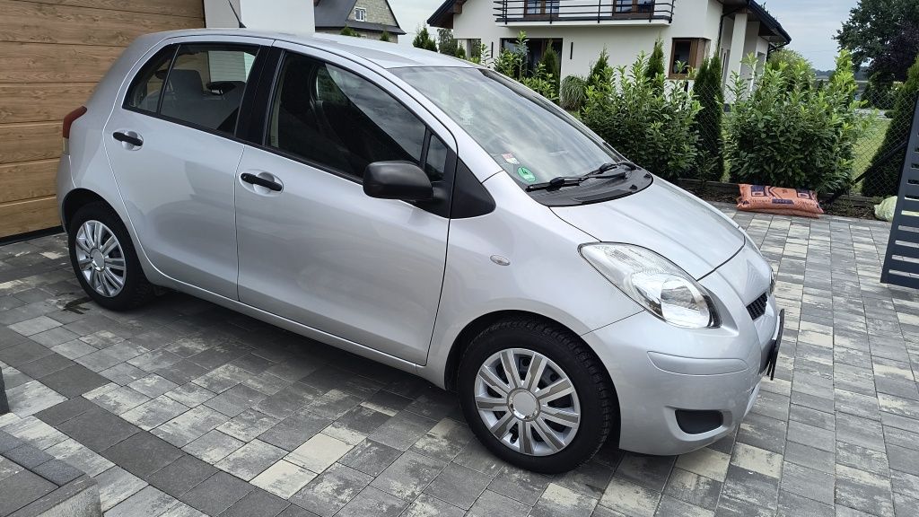 Toyota Yaris 2009 r. 1.0 benzyna klima