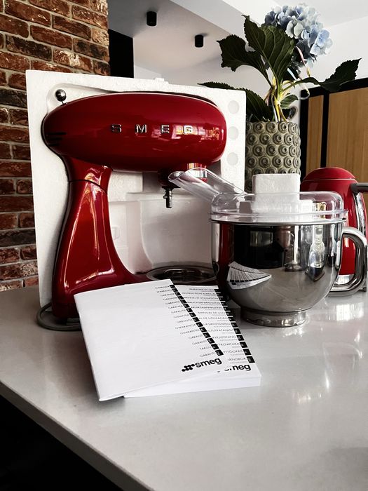 SMEG Robot planetarny z akcesoriami czerwony