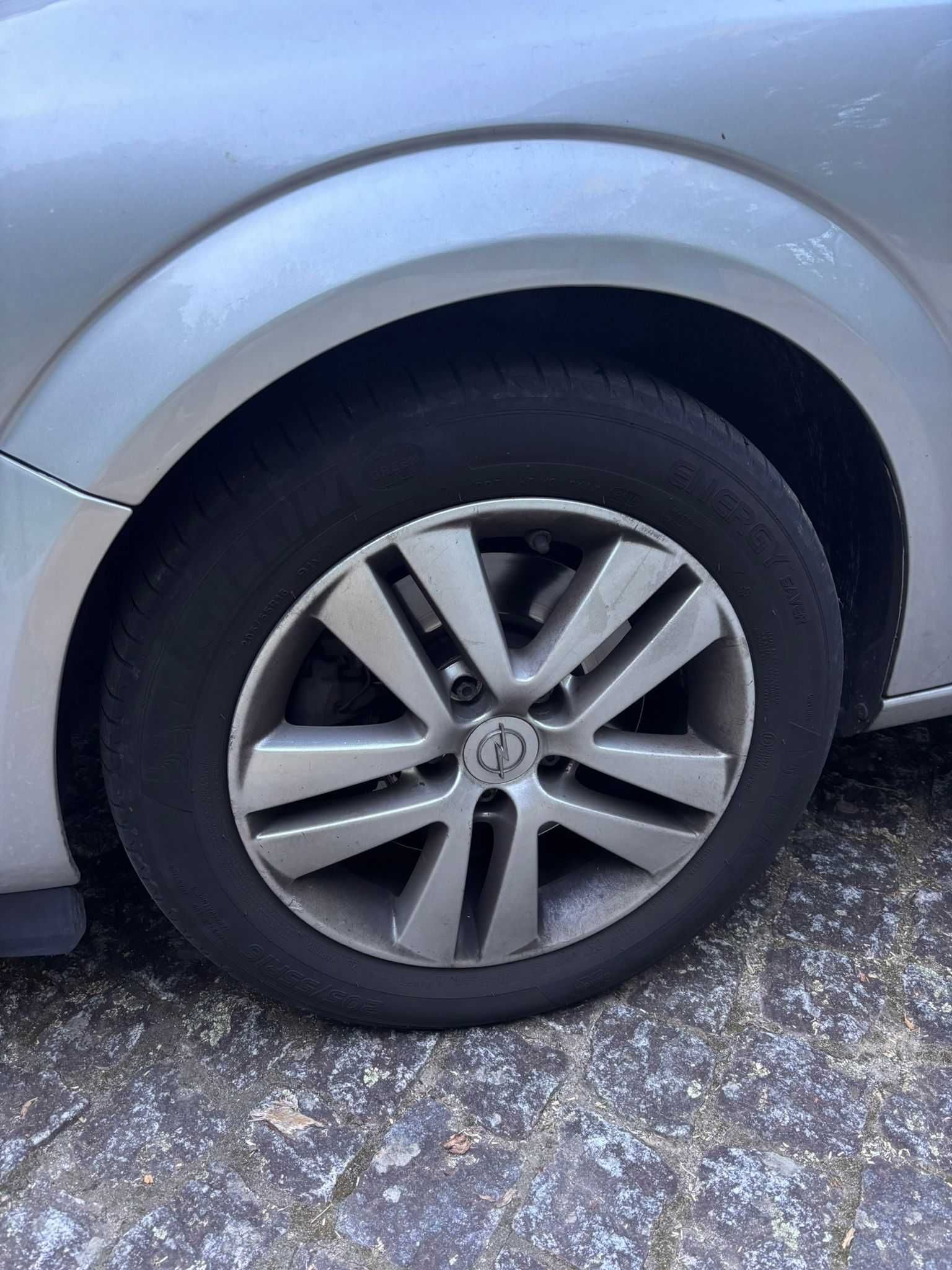 Carrinha Opel Astra 125cv