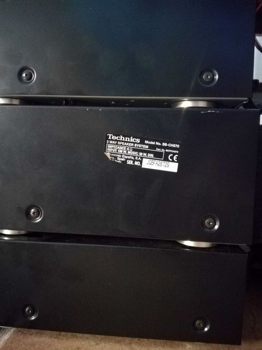 Aparelhagem Technics SC-CH570 com 3 colunas