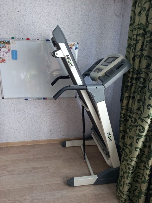 Беговая дорожка в отличном состоянии