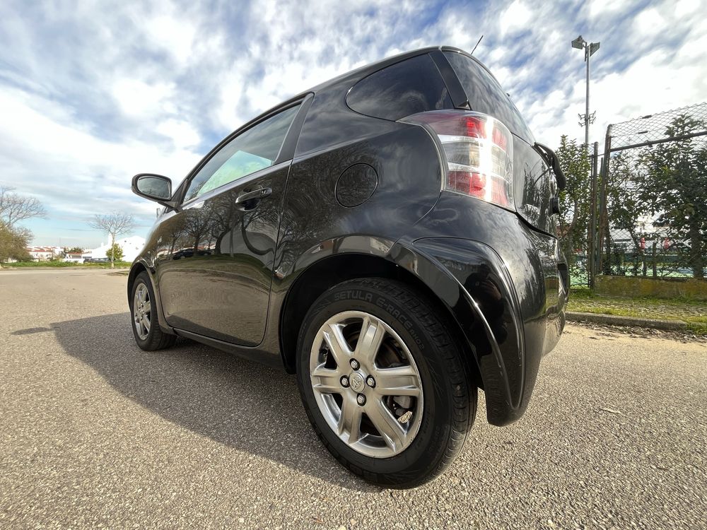 Toyota IQ 1.4 DID