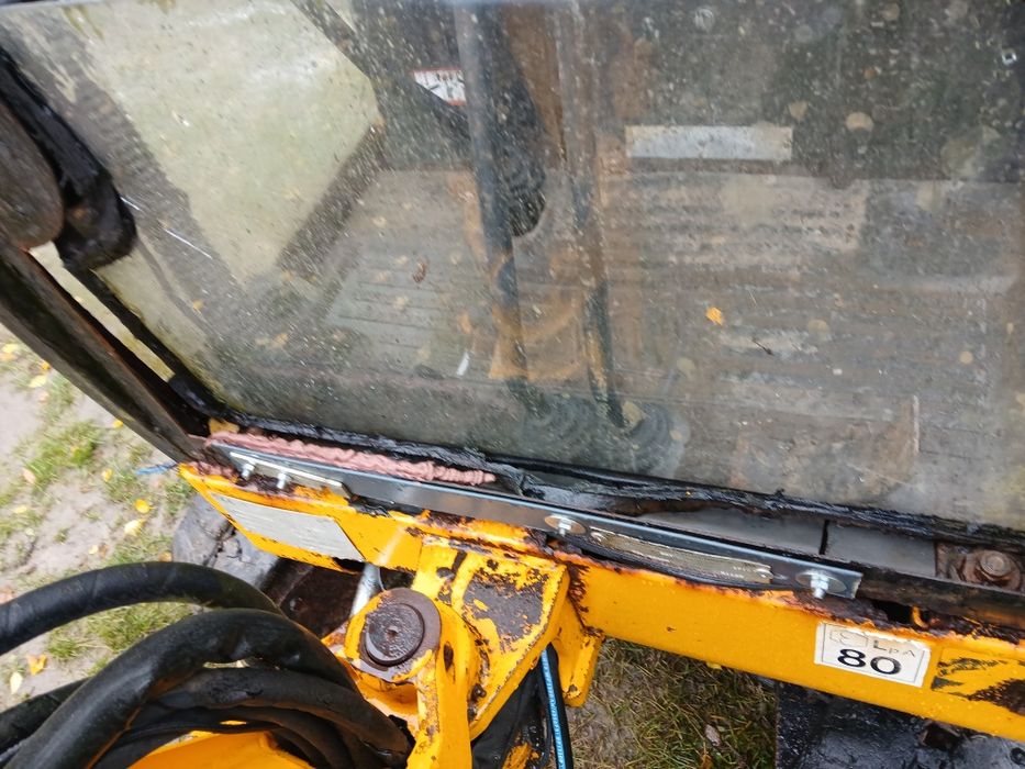 Minikoparka jcb 8016