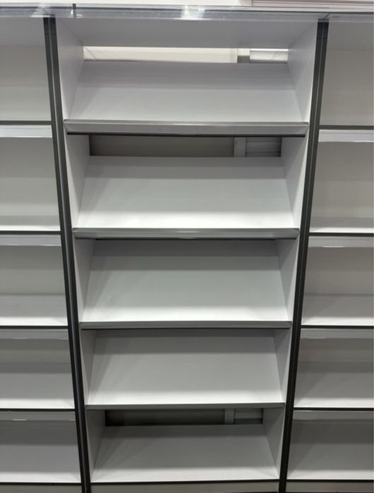 Мебель  торговая,витрины, стеллажи,полки