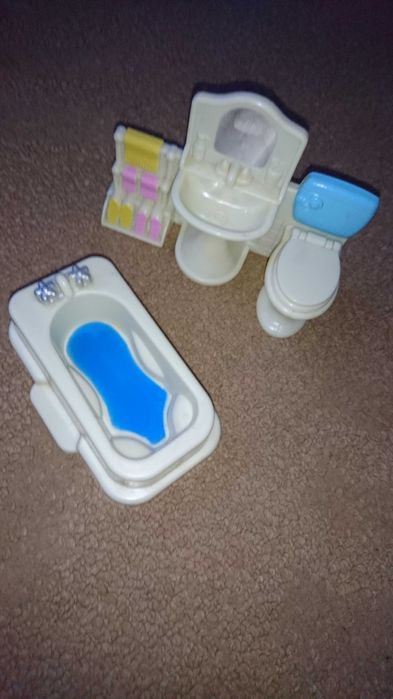 Меблі, ванна, ліжко для ляльок лол