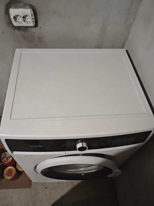 Пральна машина в непоганому стані