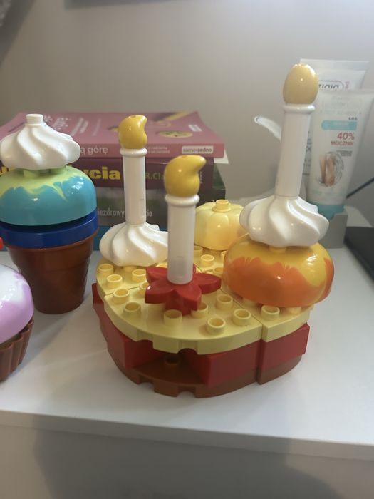 Zestaw klocków Lego duplo dla najmłodszych