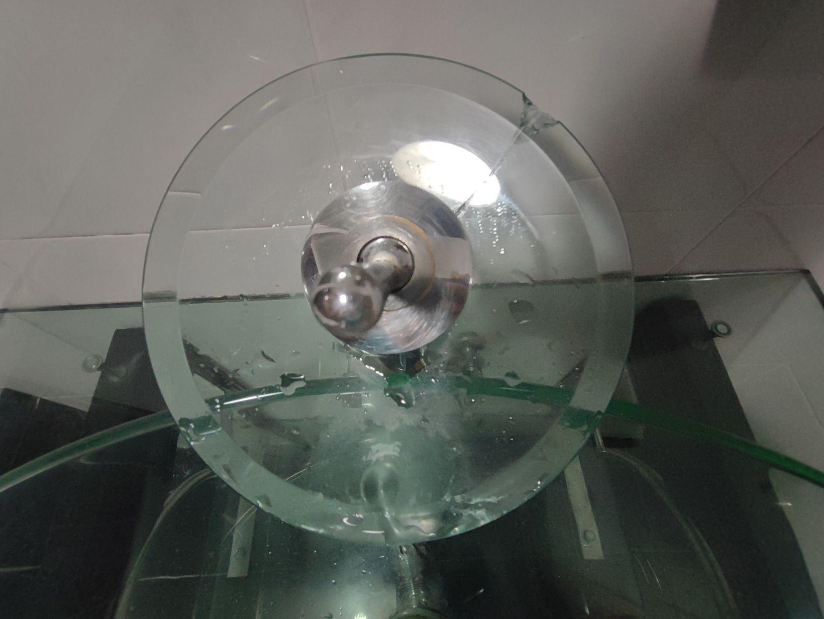Lavatório de casa de banho em  vidro