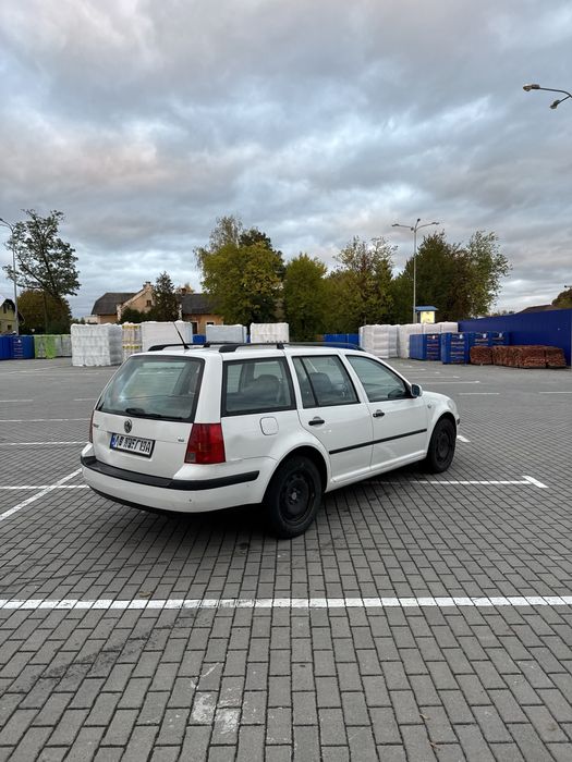 Volkswagen Golf IV (2000), 1.6