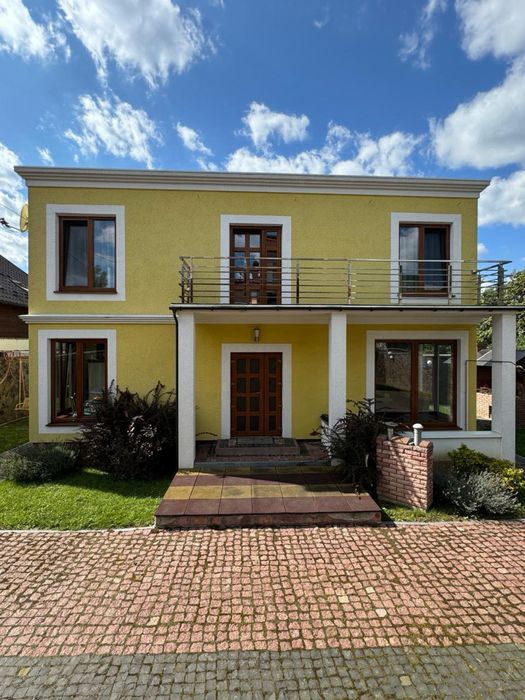 Оренда чудового будинку особнякового типу в центрі м.Сколе