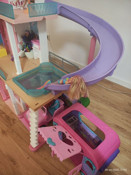 Barbie domek Dreamhouse mega zestaw w świetnej cenie.