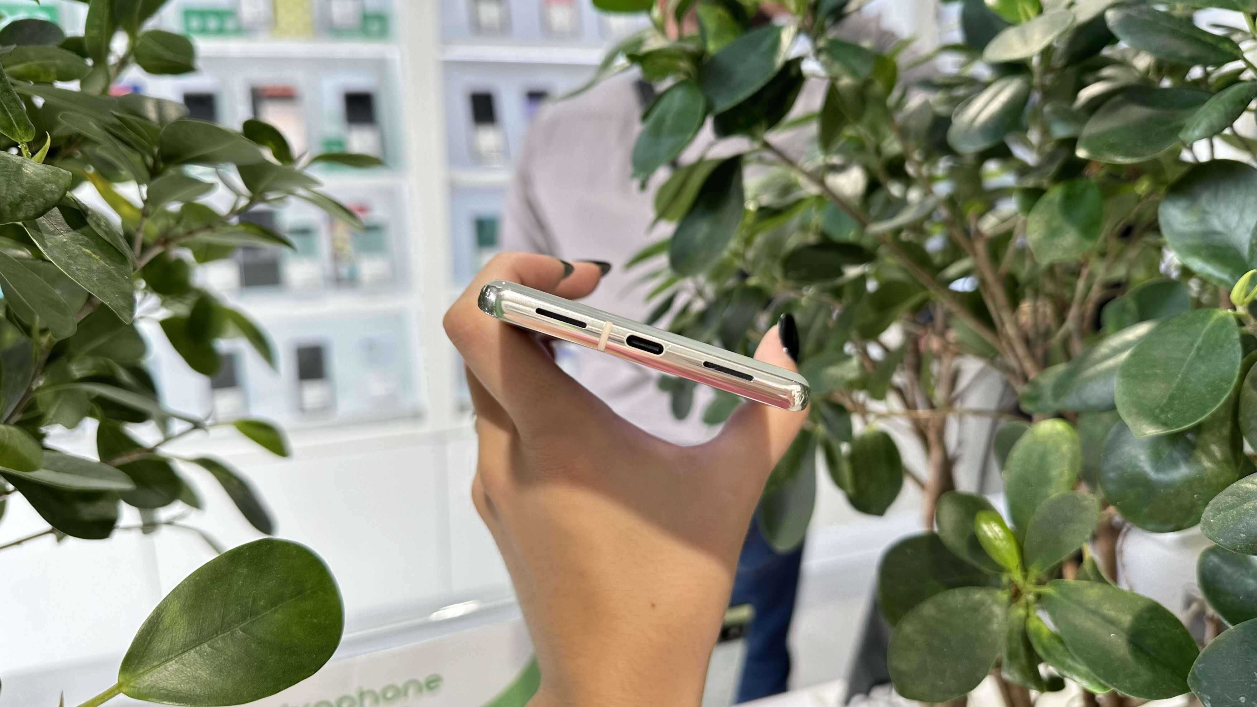 Оплата частинами 0% Google Pixel 7 Pro 12/128GB Hazel Гарантія