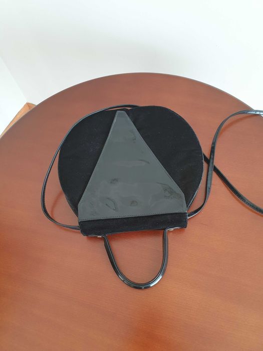 Elegancka niespotykana torebka damska wizytowo balowa czarna.