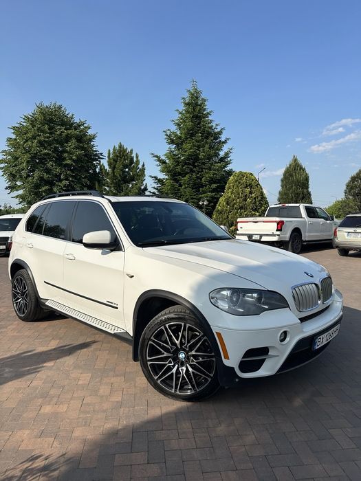 BMW X5 2013 року

Про
