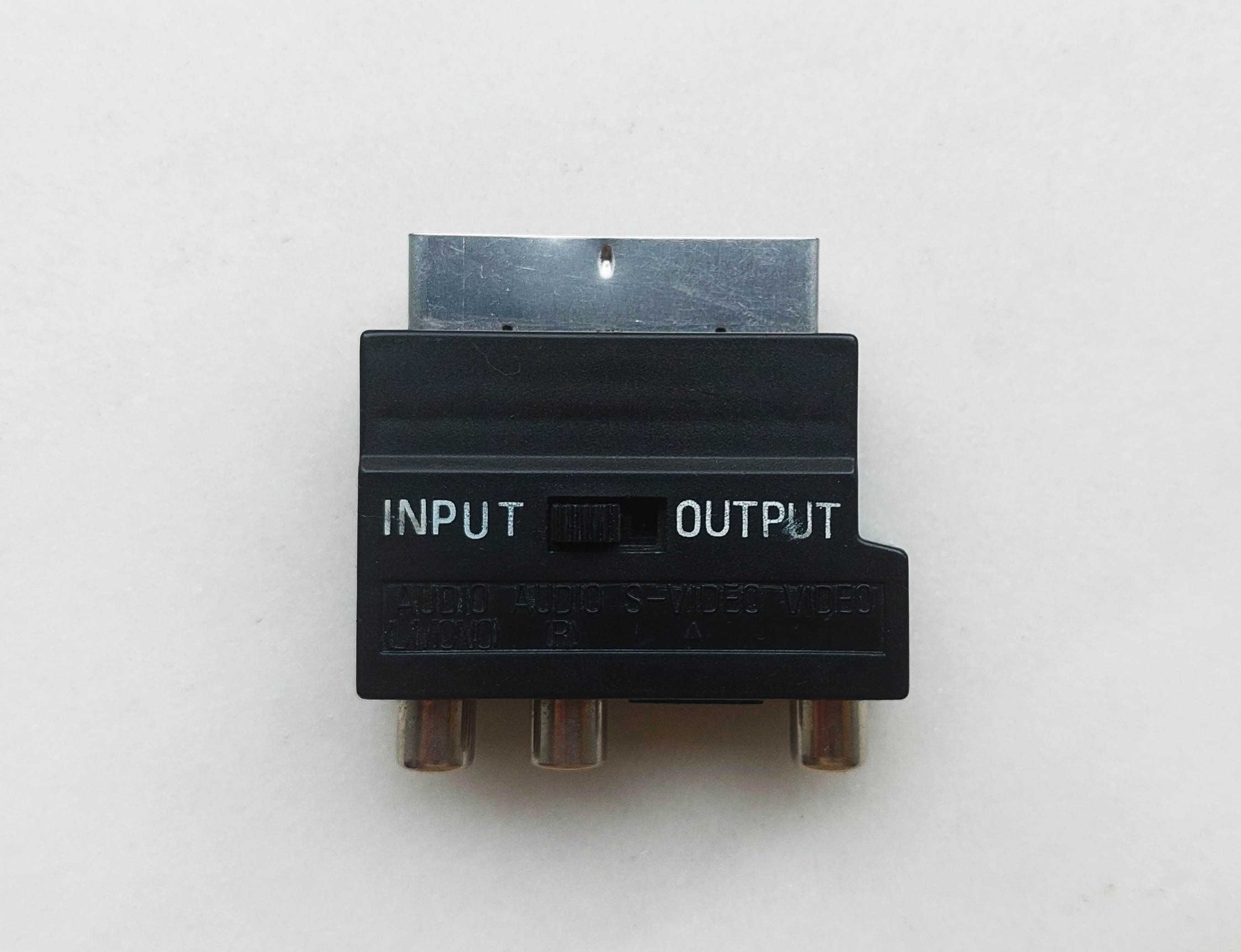 Adaptador bi-direcional SCART macho para 3 RCA fêmea