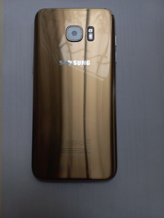 Телефон Samsung Galaxy s7 adge
