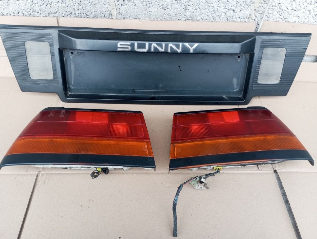 Фонар стоп ліхтар Nissan Sunny накладка