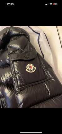 Kurtka Moncler maya