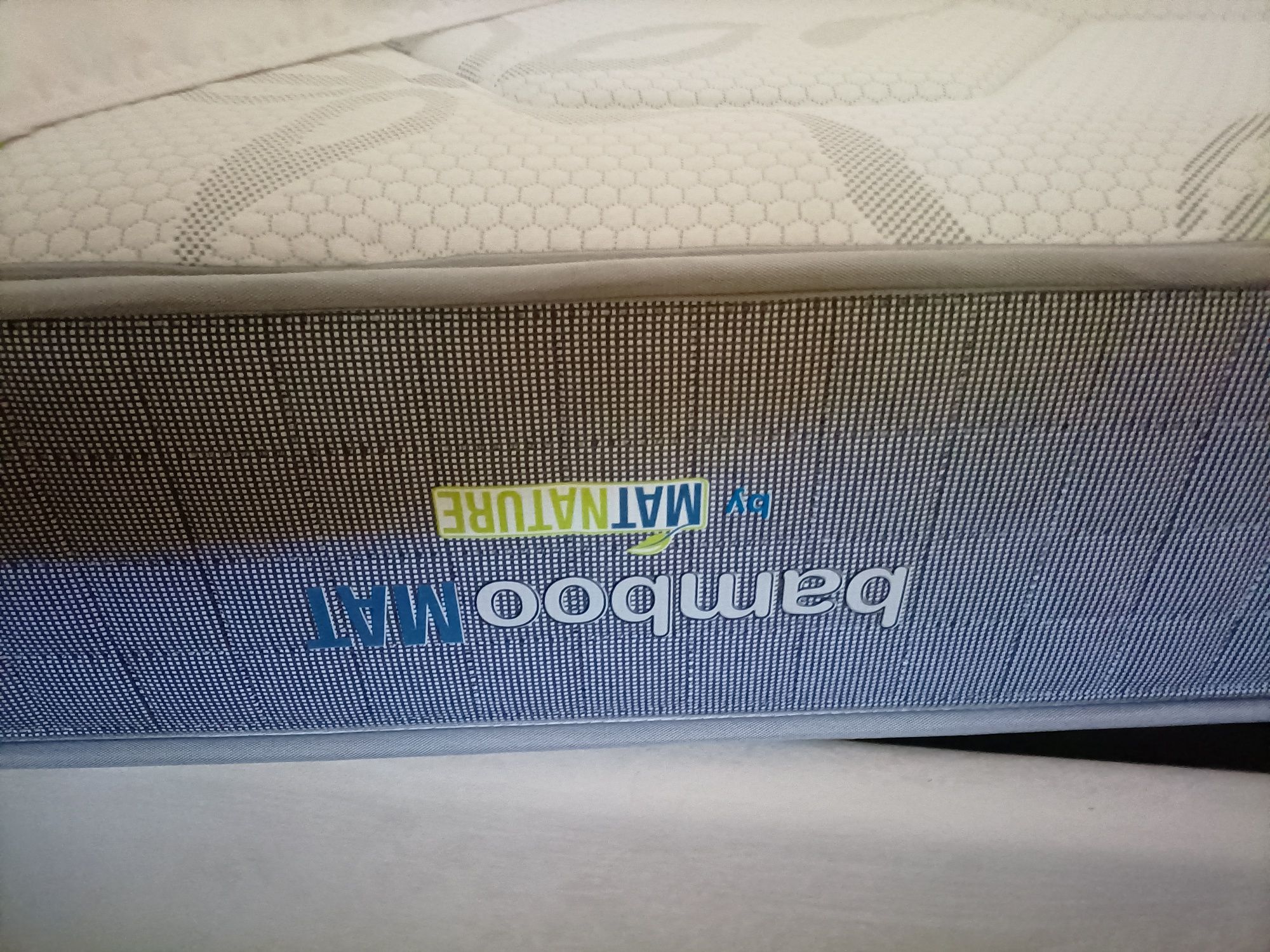 Colchão completamente novo